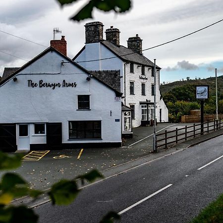 Готель The Berwyn Arms Корвен Екстер'єр фото
